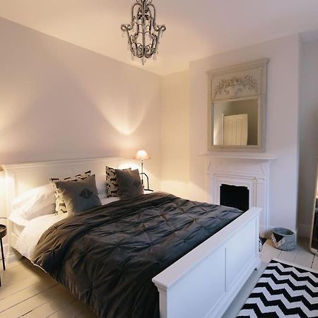 Beautiful House, Cirencester Centre, Parking Dış mekan fotoğraf