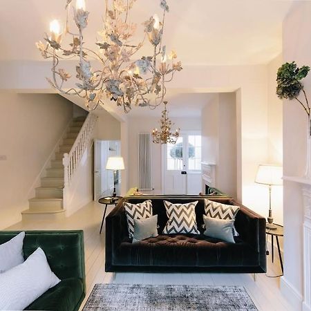 Beautiful House, Cirencester Centre, Parking Dış mekan fotoğraf